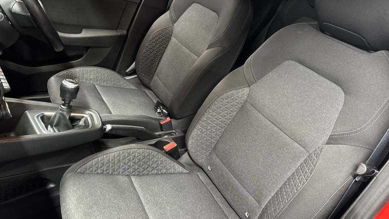 Renault Clio 1.0 TCe 100 Iconic 5dr Petrol Hatchback